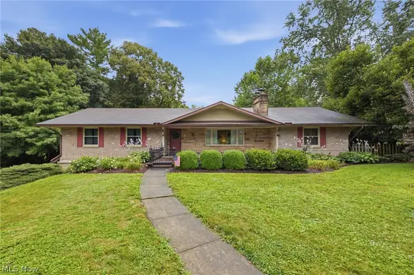 1807 Hanley W Road, Mansfield, OH 44904