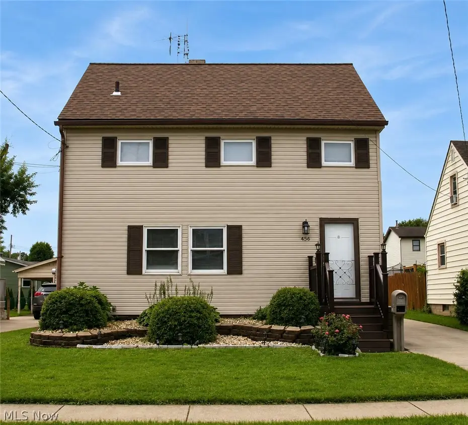 456 W Wilson Street, Struthers, OH 44471 - #1