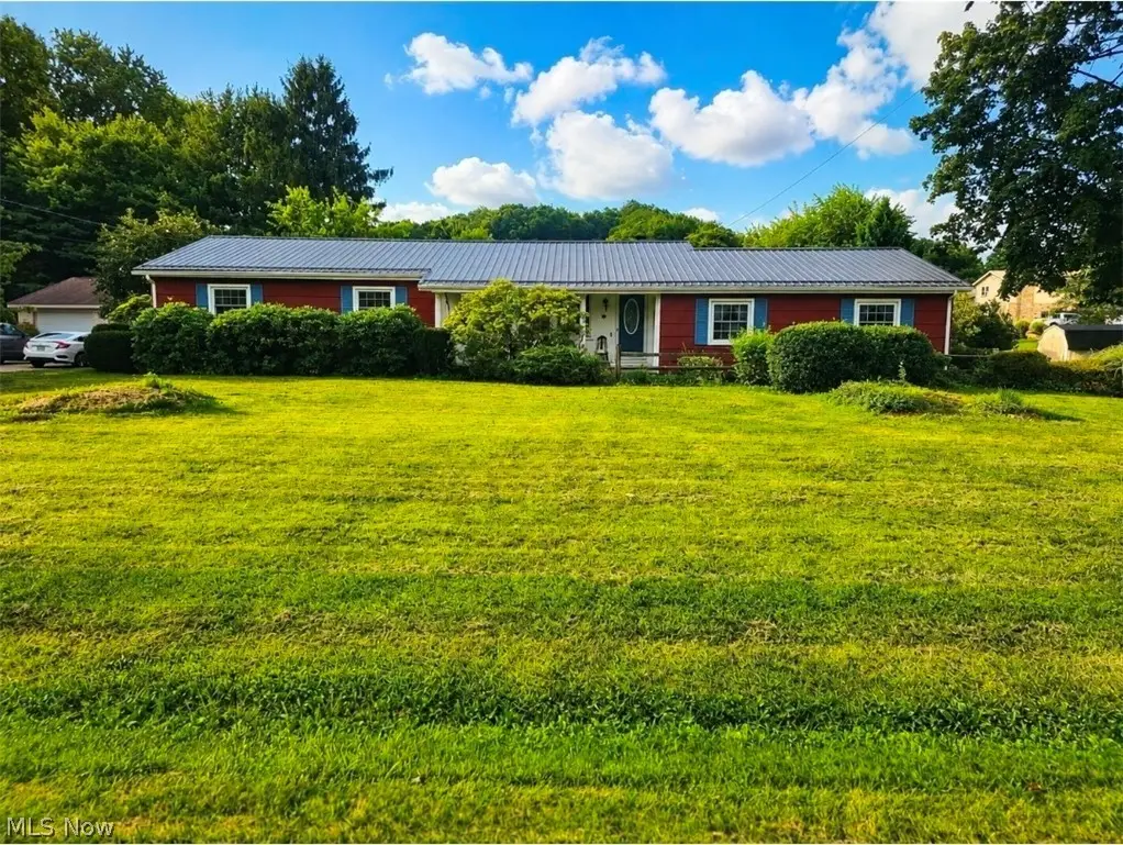 13290 Carla Ave Nw, Uniontown, OH 44685 - #1