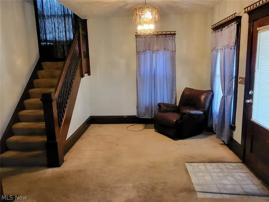 261 Harrison Street, Elyria, OH 44035 - #3