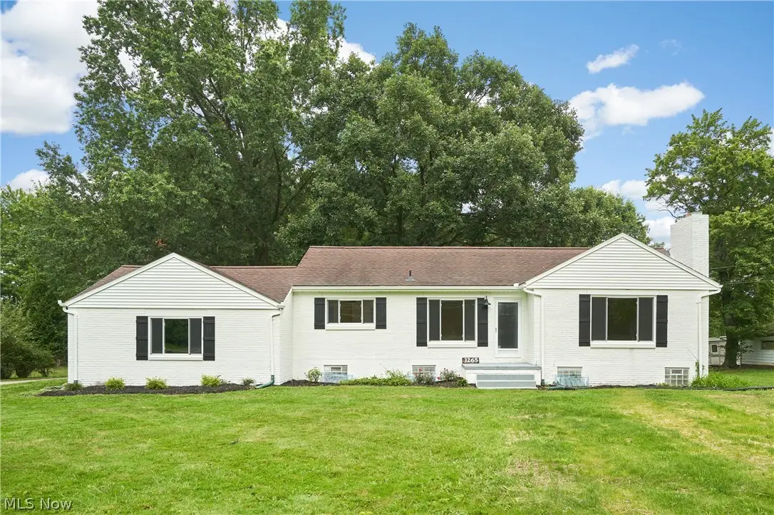 3265 Ridgewood Road, Fairlawn, OH 44333 - #1