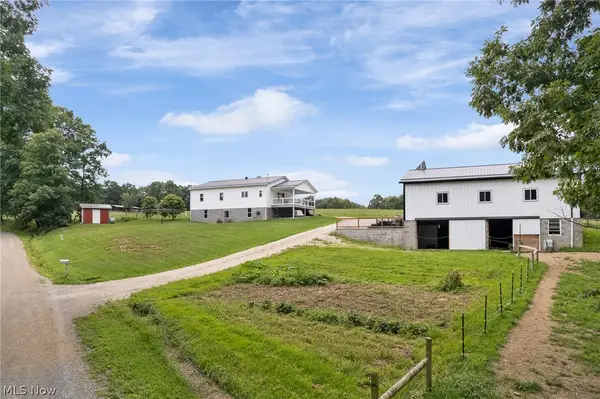8265 Mark Ne Road, Kensington, OH 44427
