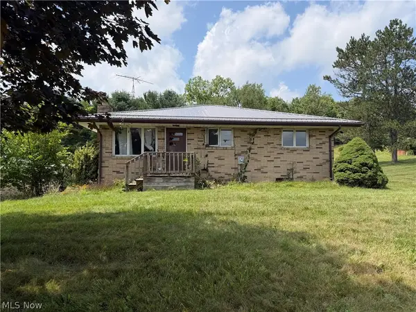 3246 Tabor Ridge Ne Road, Mineral City, OH 44656