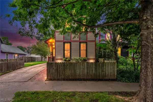 1919 W 45th Street, Cleveland, OH 44102