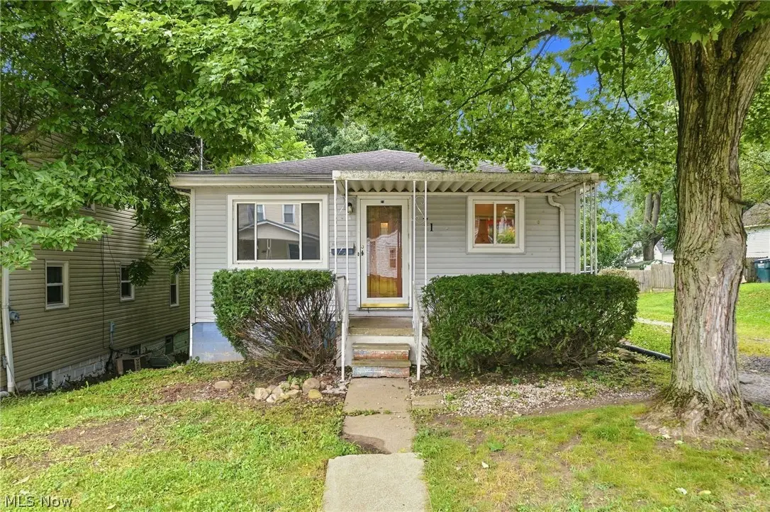 71 23rd Nw Street, Barberton, OH 44203 - #1