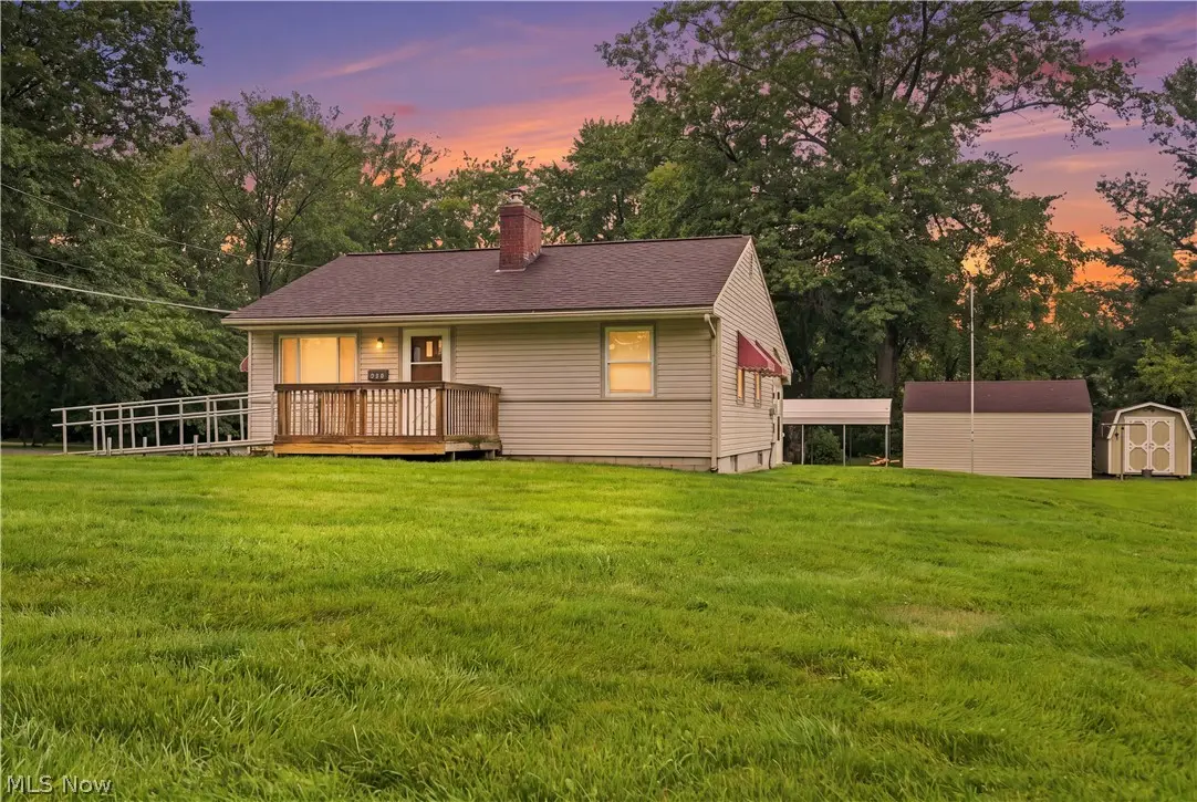 203 Edgewater Nw Avenue, Massillon, OH 44646 - #1