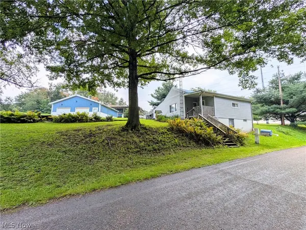 3086 Apollo Se Road, Carrollton, OH 44615
