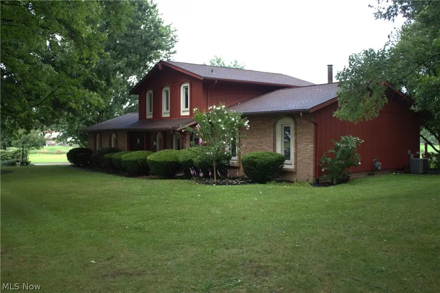 11650 Streamview Nw Avenue, Uniontown, OH 44685 - #3