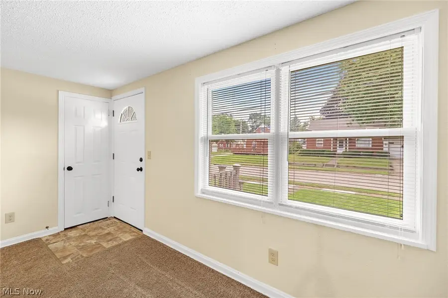 324 Viking Nw Street, North Canton, OH 44720 - #3