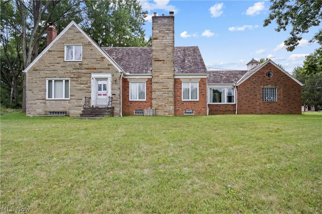 6515 Wedgewood Drive, North Olmsted, OH 44070 - #1