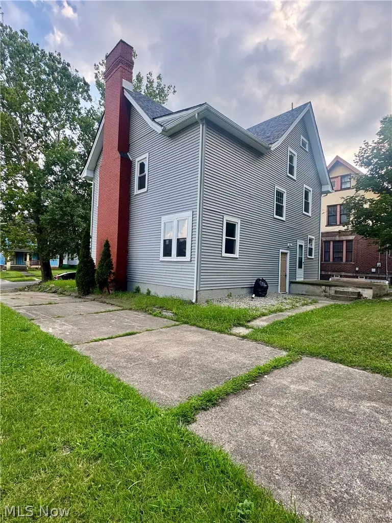248 Lora Avenue, Youngstown, OH 44504 - #3