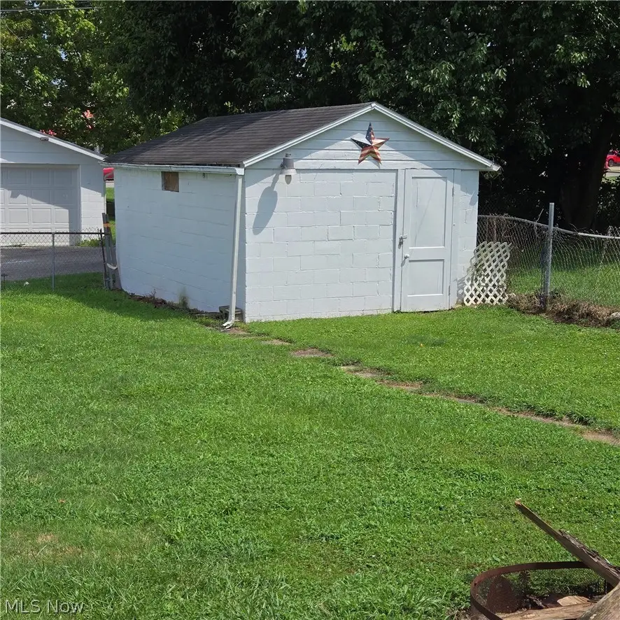 607 Gladstone Street, Parkersburg, WV 26101 - #3