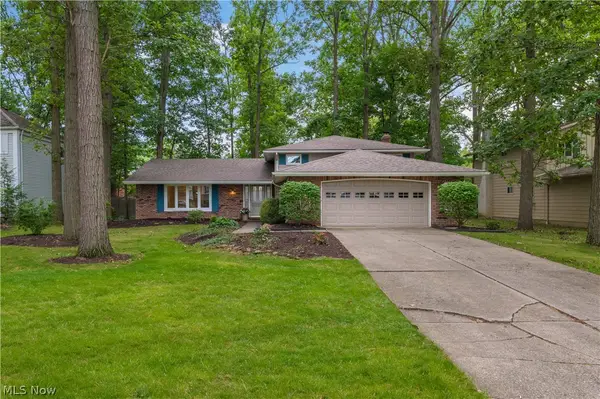 17069 Partridge Drive, Strongsville, OH 44136