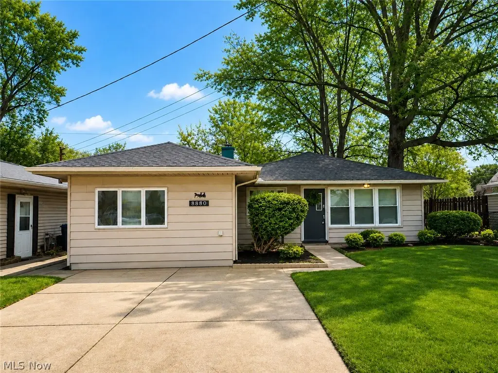 8880 W Ridgewood Drive, Parma Heights, OH 44130 - #1
