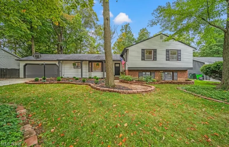 1066 Eastlawn Drive, Highland Heights, OH 44143 - #2