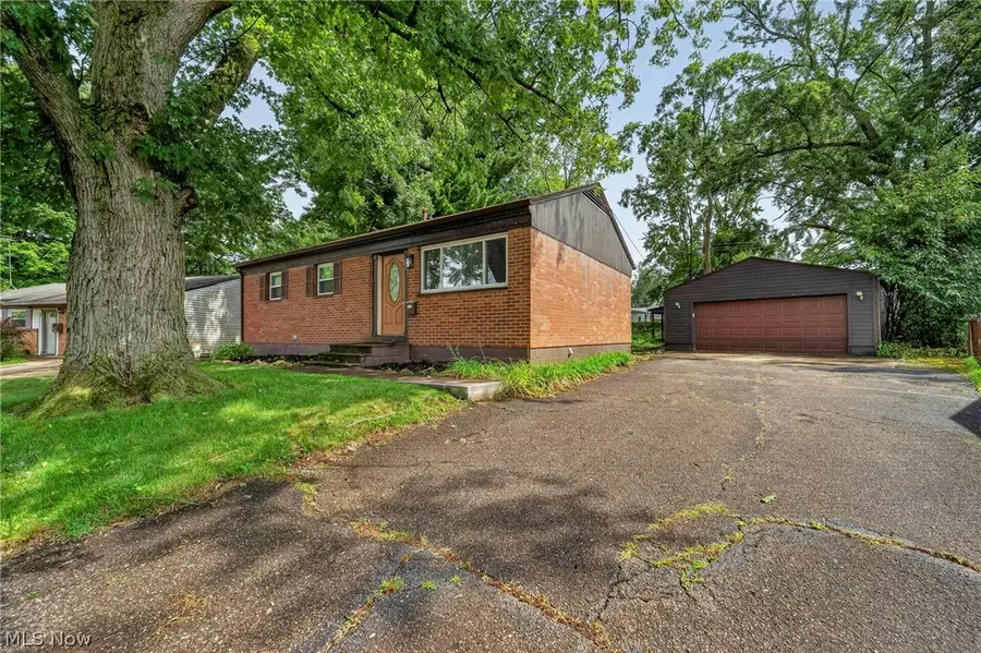 2514 Regentview Ne Street, Canton, OH 44705 - #2