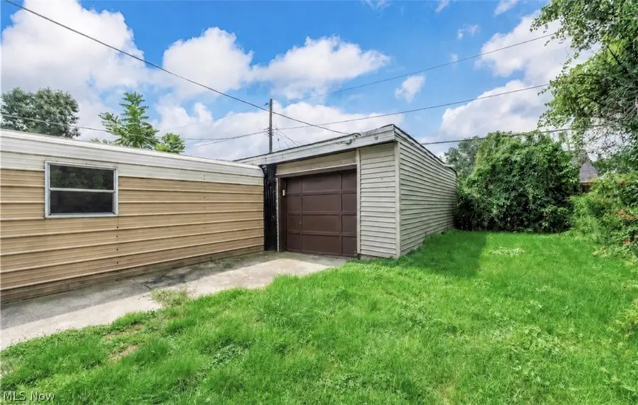 3810 Highland Road, Cleveland, OH 44111 - #3