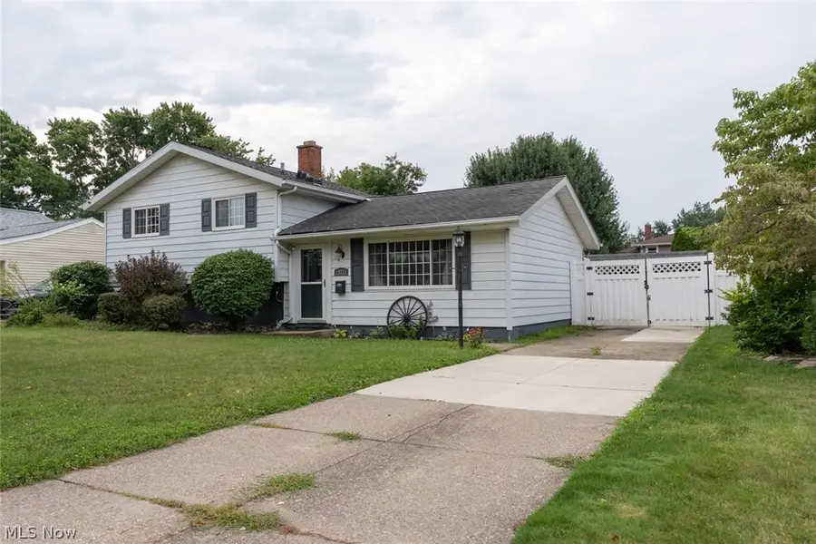 13473 Donald Drive, Brook Park, OH 44142 - #2