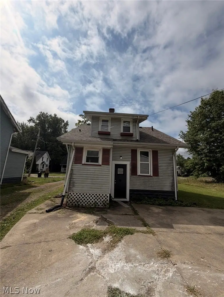 908 Palmyra Sw Road, Warren, OH 44485 - #3