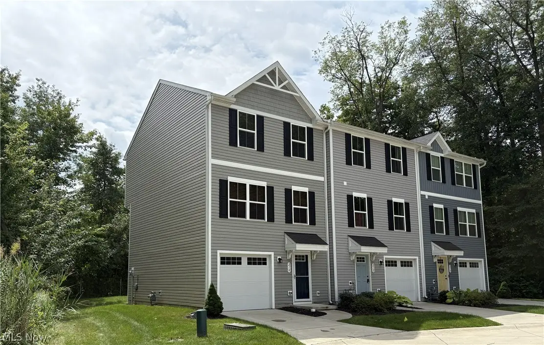 210 Raintree Lane, Painesville, OH 44077 - #1