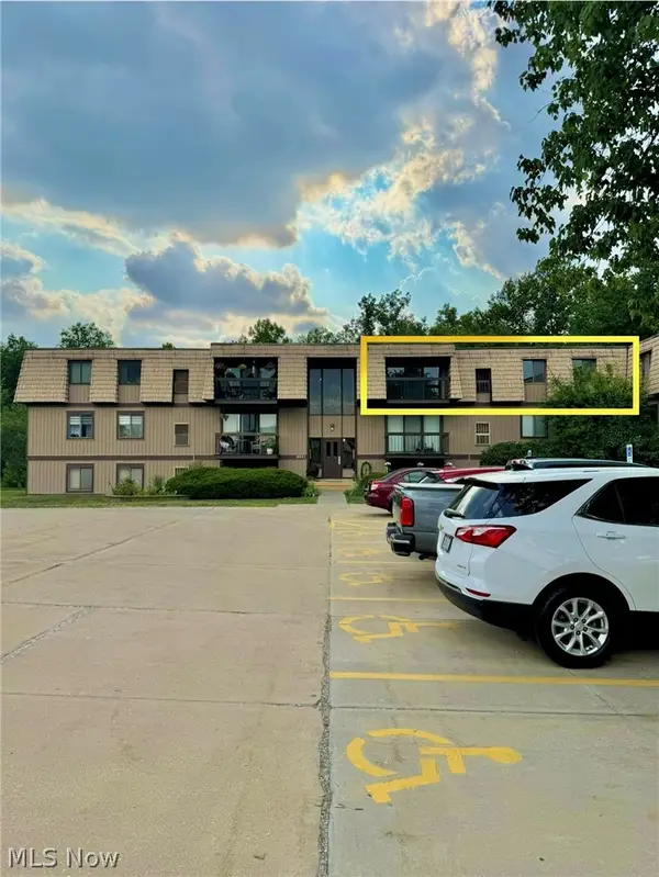 9911 Sunrise Boulevard #Q10, North Royalton, OH 44133