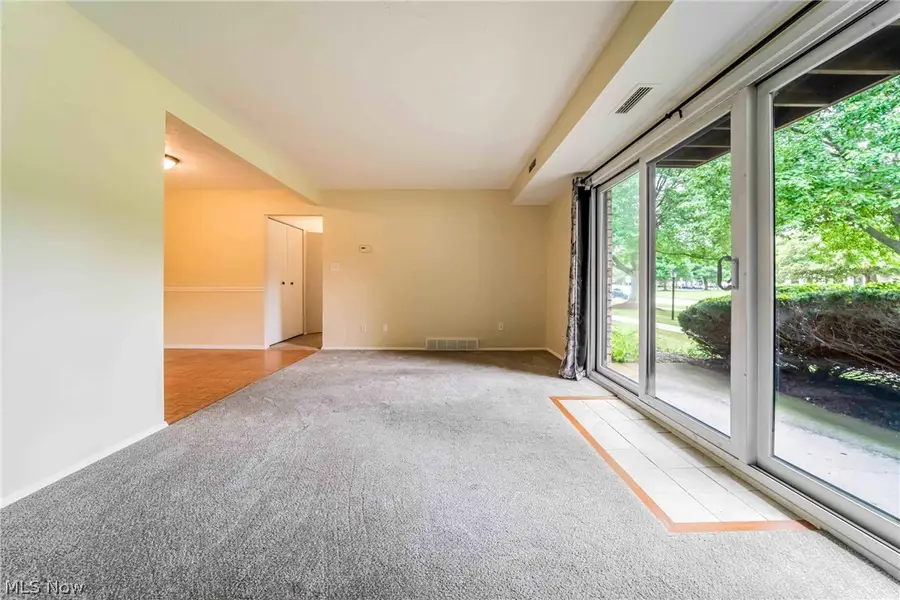 16340 Heather Lane, Middleburg Heights, OH 44130 - #3