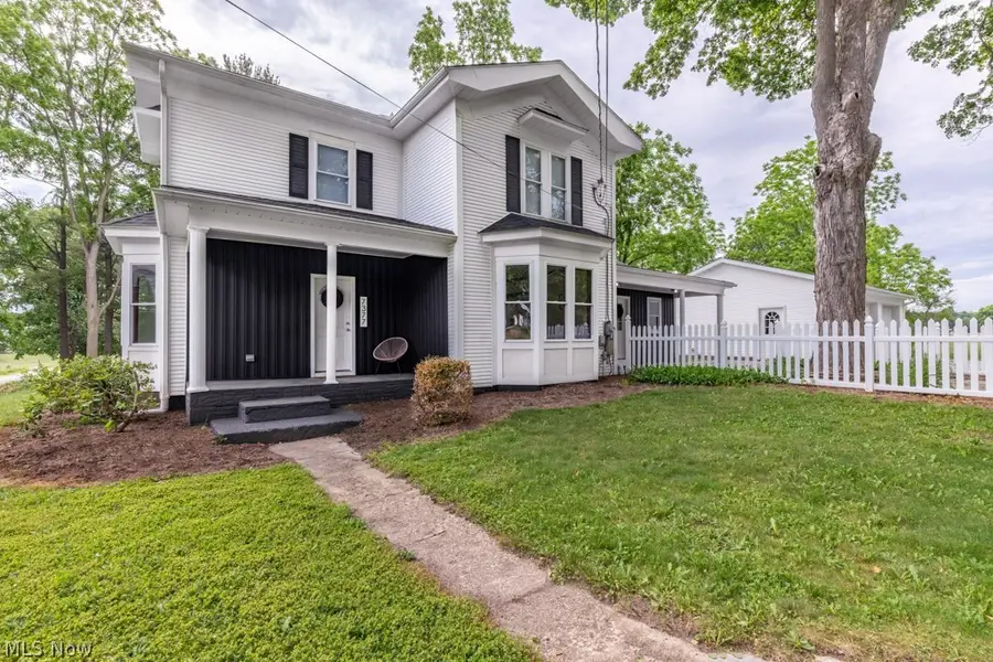 7377 Pontius Ne Street, Hartville, OH 44632 - #3