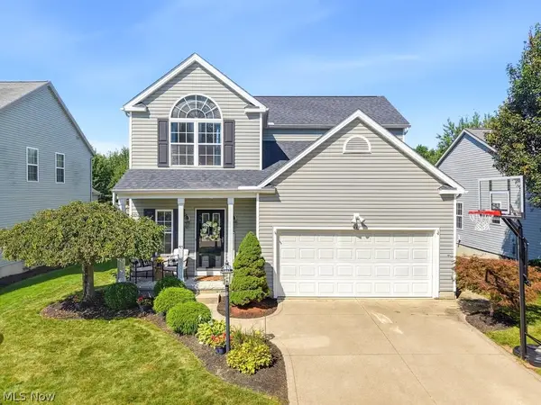 882 Queens Gate Way, Wadsworth, OH 44281