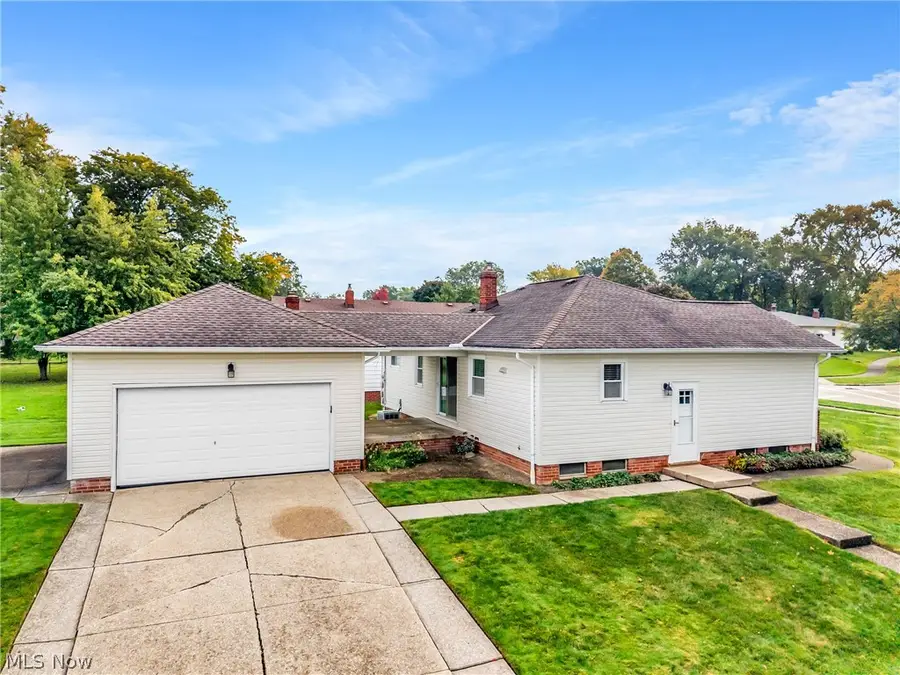 4799 N Sedgewick Road, Lyndhurst, OH 44124 - #3