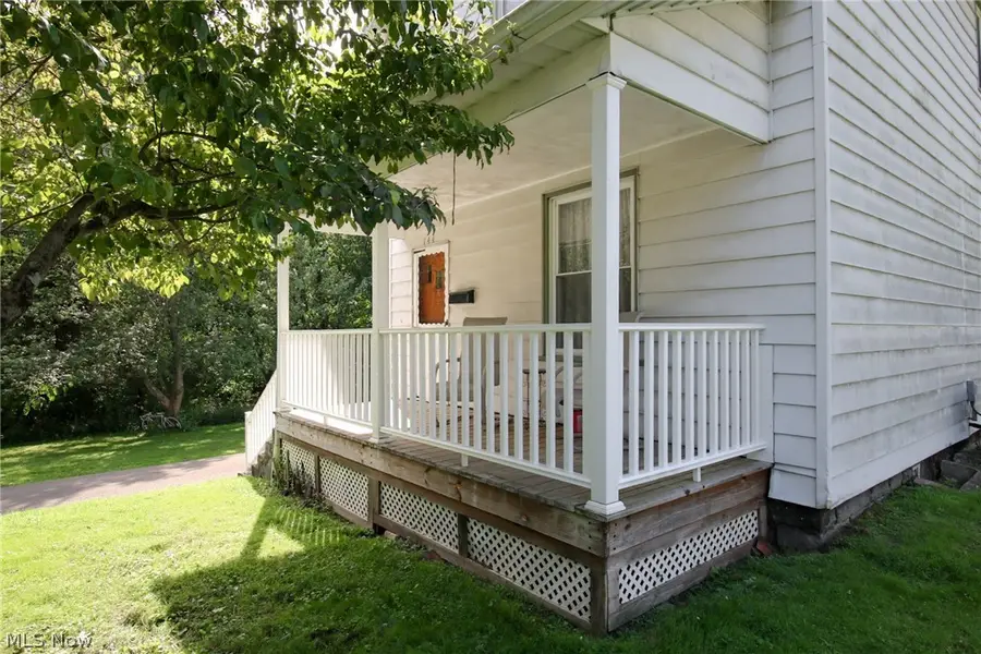 144 Oakview Avenue, Struthers, OH 44471 - #3
