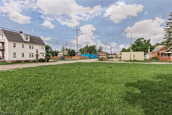 3741 E 143rd Street, Cleveland, OH 44120