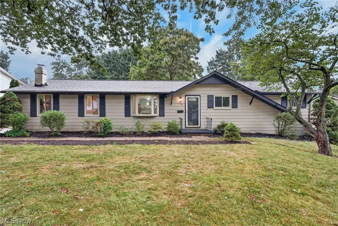 720 Lorena Sw Street, North Canton, OH 44720 - #1