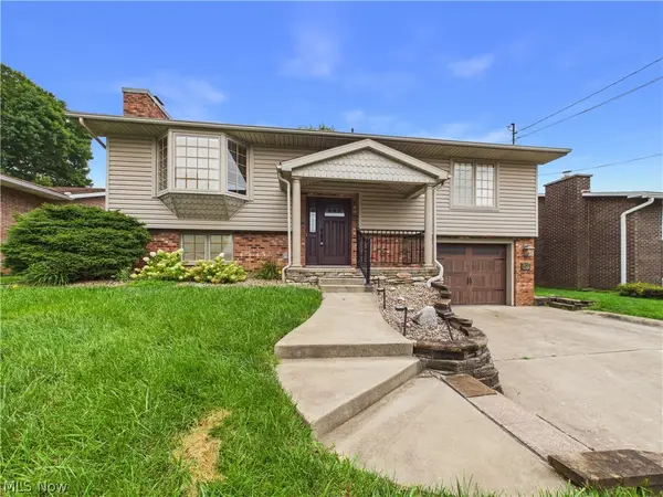 3206 Charles Drive, Vienna, WV 26105