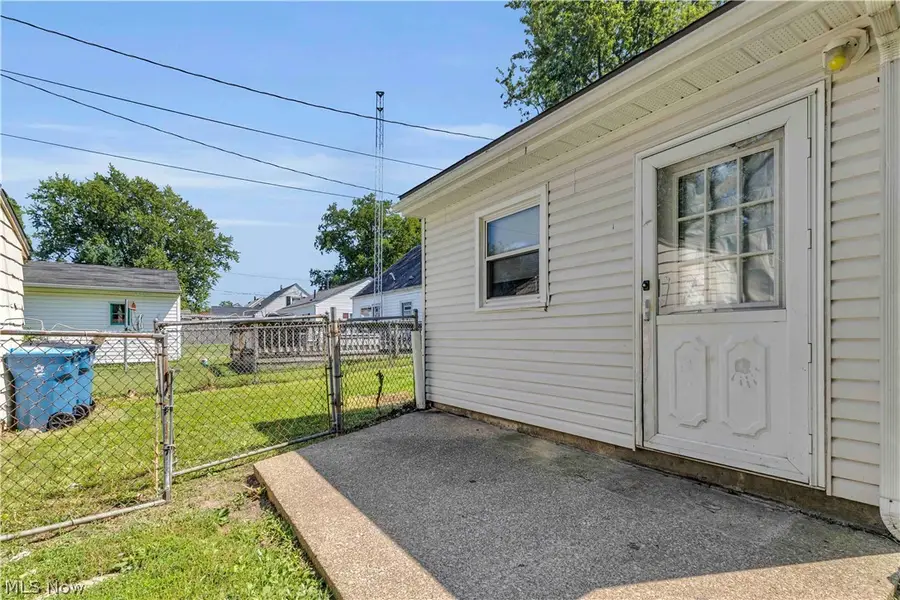 2855 Lincoln Street, Lorain, OH 44052 - #3