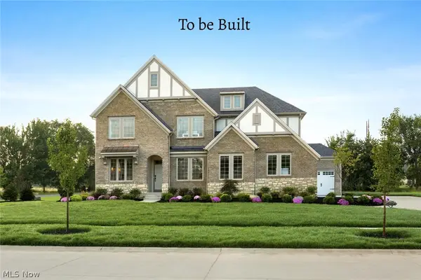 52 Boulder Boulevard, Peninsula, OH 44264