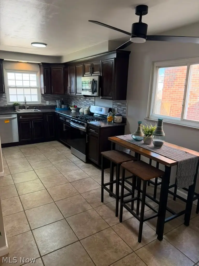 19807 Kewanee Avenue, Cleveland, OH 44119 - #3