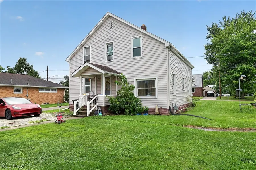 620 Lincoln Nw Avenue, Carrollton, OH 44615 - #3