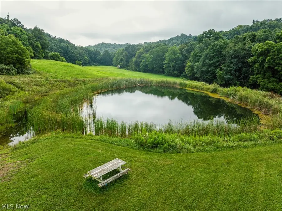 19072 Harl Weiller Rd, Caldwell, OH 43724 - #3