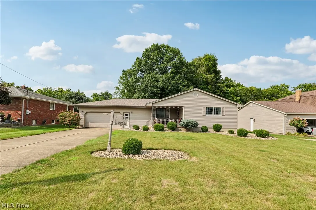 1458 Tamarisk Trail, Poland, OH 44514 - #1
