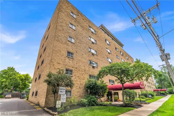 115 S Rocky River Drive #402, Berea, OH 44017