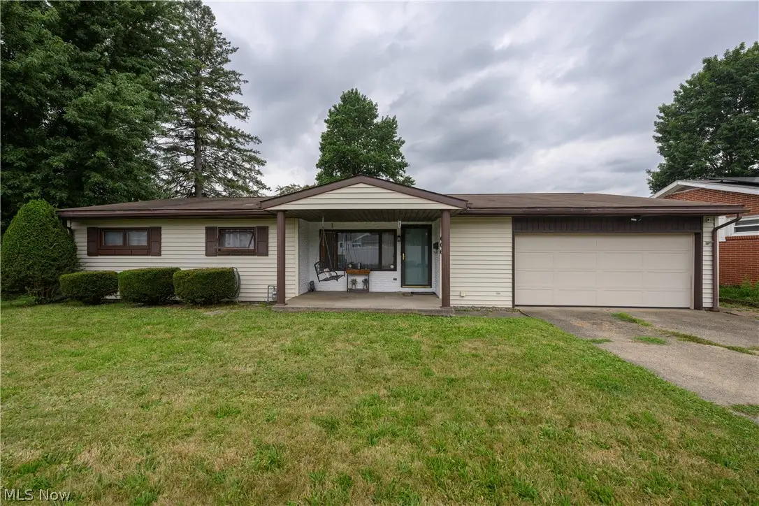 606 10th Nw Drive, New Philadelphia, OH 44663 - #1