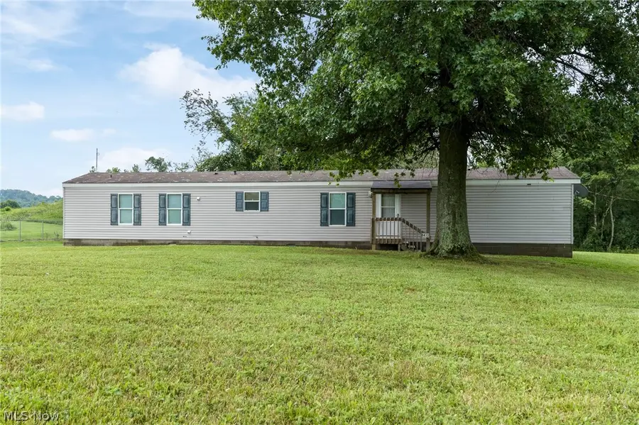 8472 Azalea Sw Road, Dennison, OH 44621 - #2