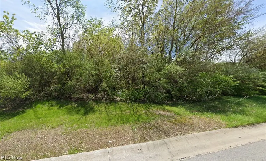 7327 International Drive, Holland, OH 43528 - #2