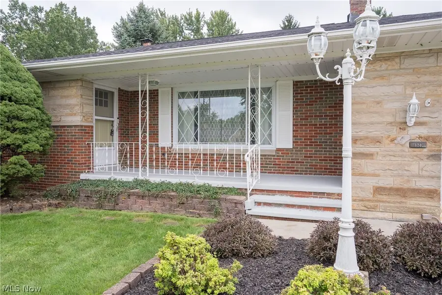 320 Justo Lane, Seven Hills, OH 44131 - #2