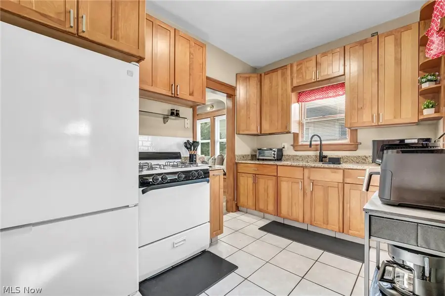 10823 Plymouth Avenue, Cleveland, OH 44125 - #3
