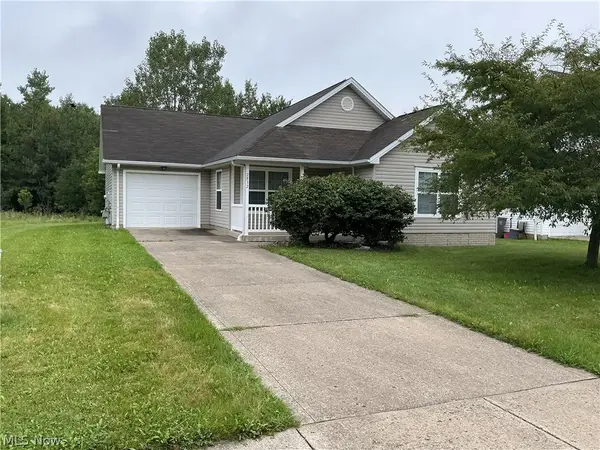 2832 Benford Lane, Youngstown, OH 44505