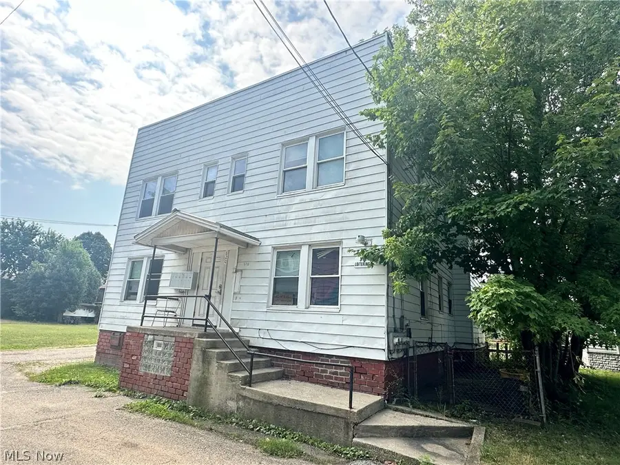 820 Richard Nw Place, Canton, OH 44703 - #2