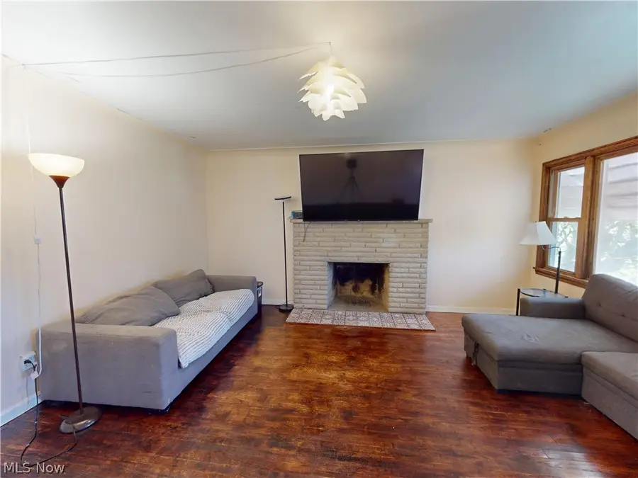 615 Edison Street, Struthers, OH 44471 - #2