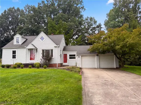 6652 Oakwood Drive, Independence, OH 44131