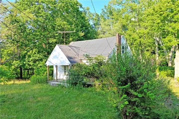 641 State Route 7 Se, Brookfield, OH 44403